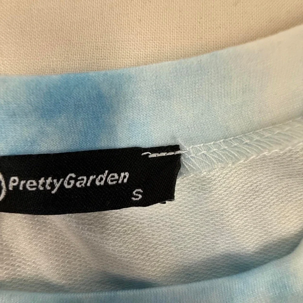 PrettyGarden Blue & White Tie-Dye Long Sleeve‎ Top